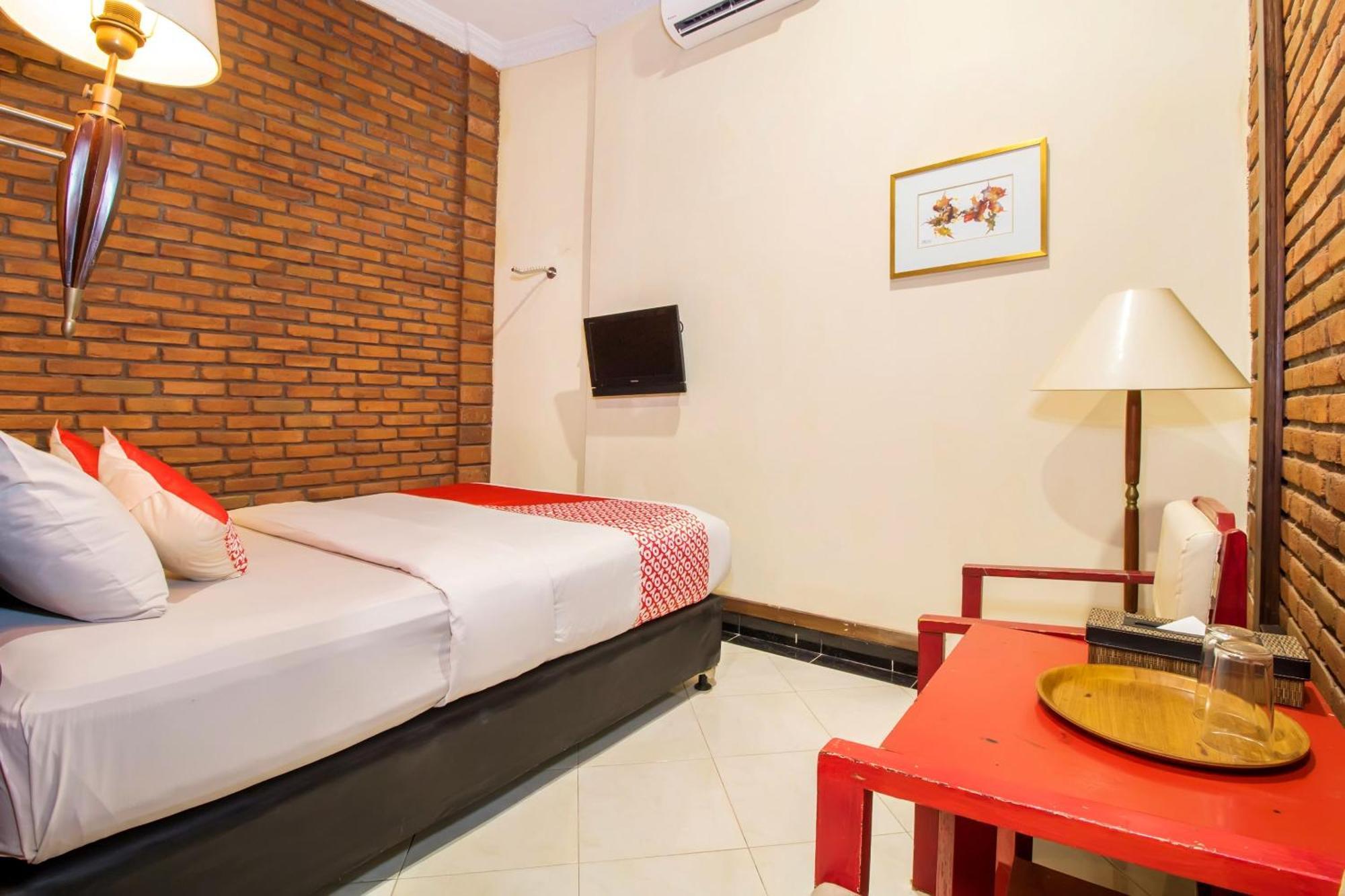 Super Oyo 3118 Maxi Budget Kuta  Bagian luar foto