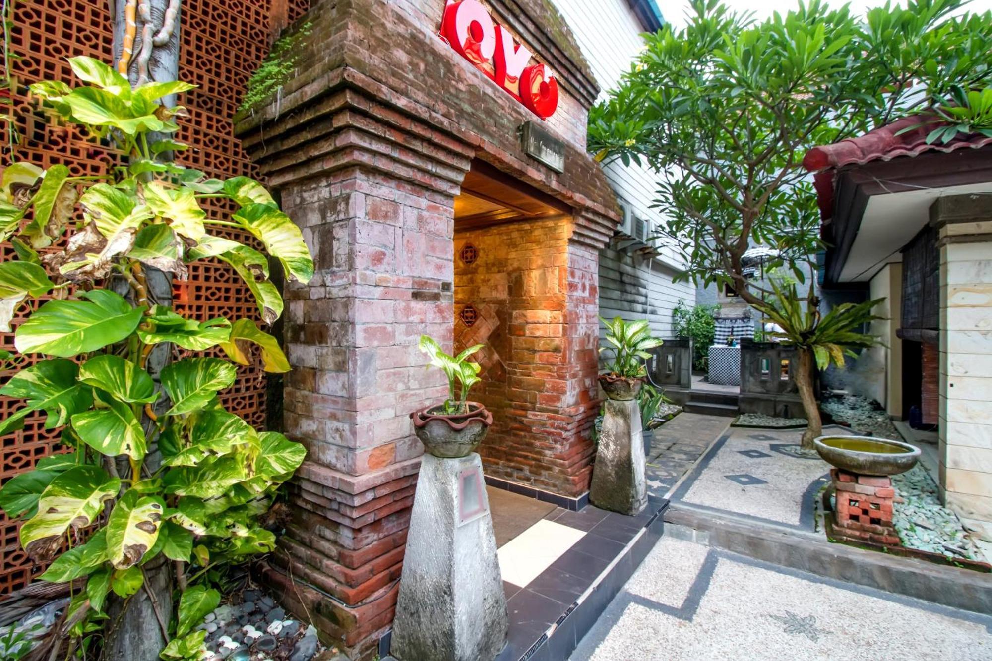 Super Oyo 3118 Maxi Budget Kuta  Bagian luar foto